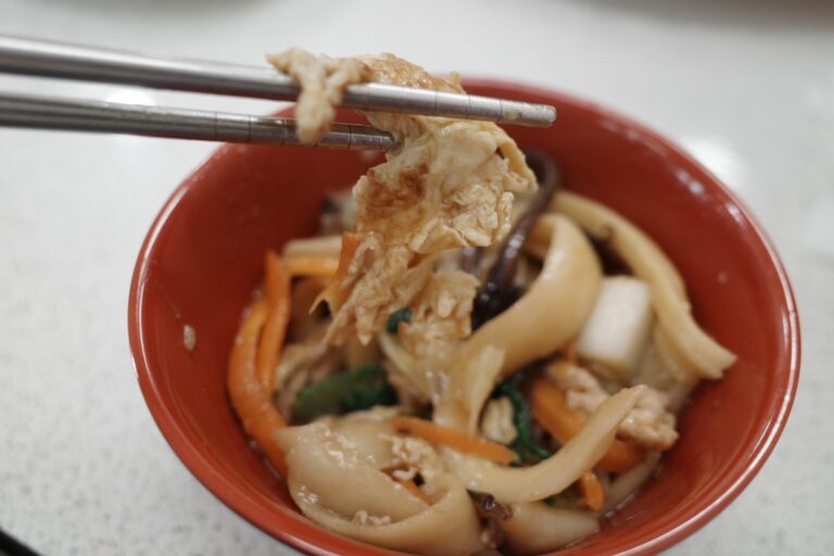 李家麵館刀削麵