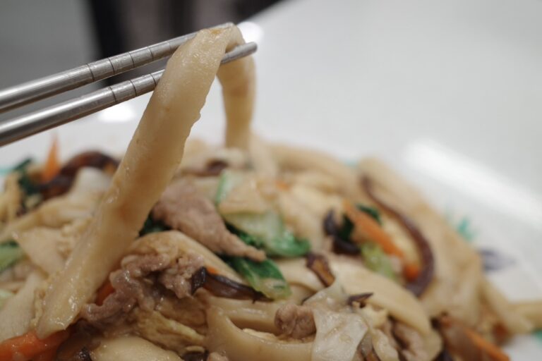 李家麵館刀削麵